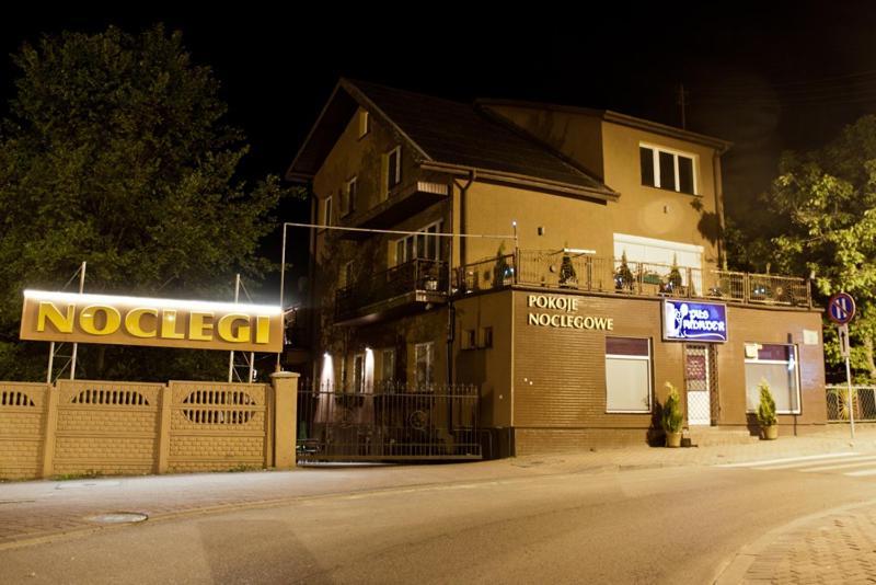 Pokoje Goscinne Amader Zambrow Kültér fotó